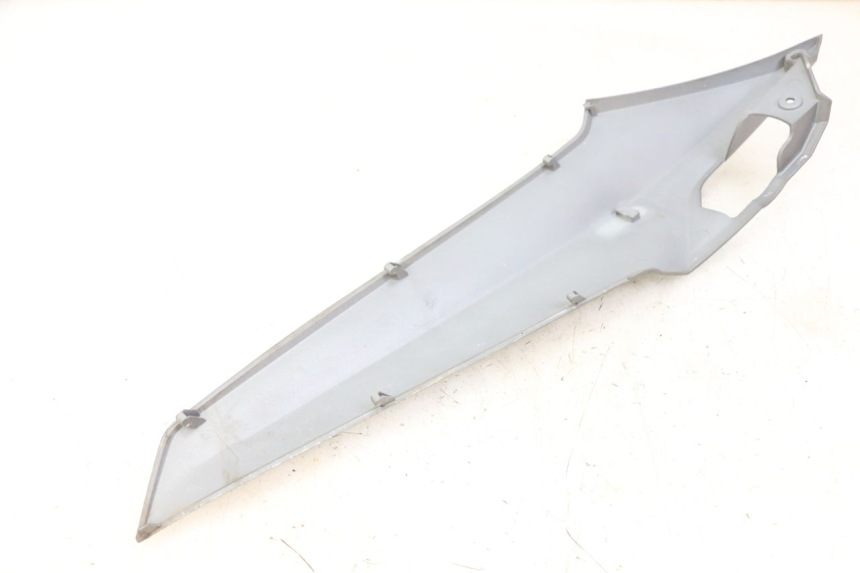 photo de RECHTER ZITPLAATDEKSEL SYM JOYMAX 125 (2010 - 2017) - Zoom op gebruiksstaat