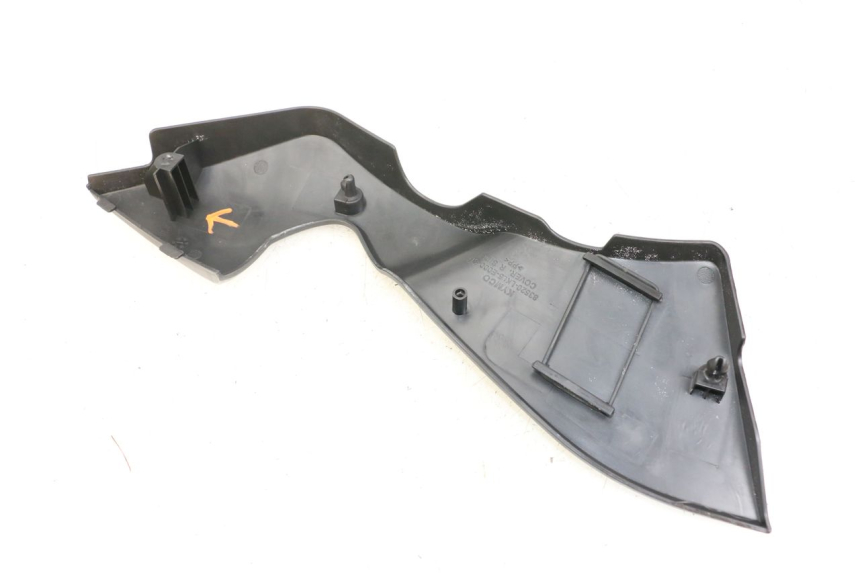 photo de RECHTER ZIJDE ONDERZITJE AFDEKKING KYMCO K-PW K-PIPE 50 (2012 - 2017) - Zoom op gebruiksstaat