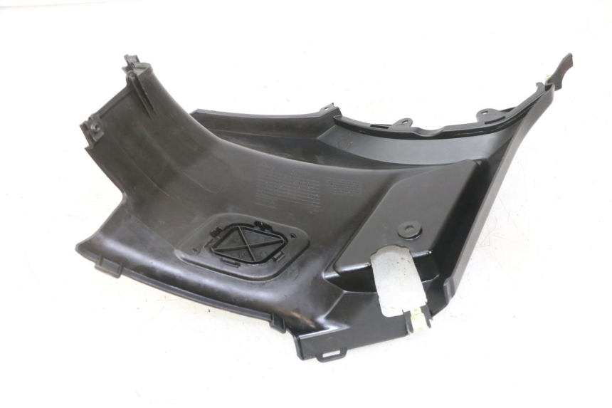 photo de RECHTER ZIJDE ONDERZITKAP PEUGEOT KISBEE 2T 50 (2018 - 2022) - Zoom op gebruiksstaat