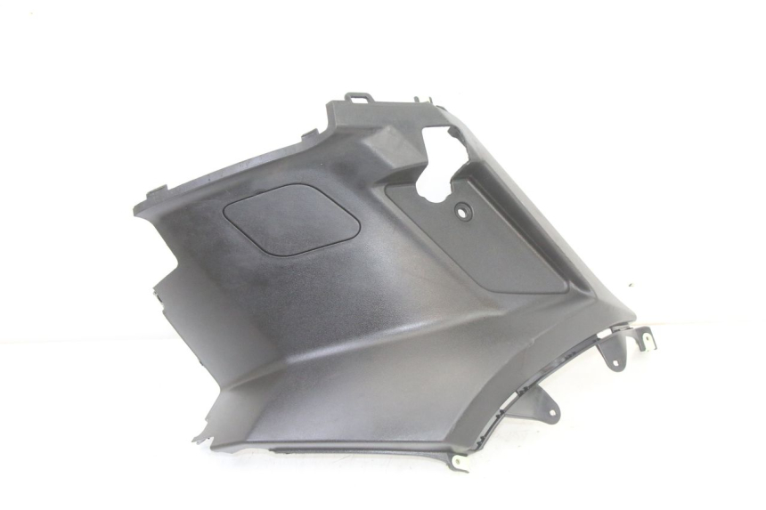 photo de RECHTER ZIJDE ONDERZITDEKSEL PEUGEOT KISBEE 2T 50 (2010 - 2017) - Detail van het onderdeel