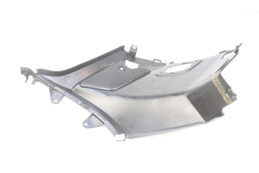 photo de RECHTER ONDERZITKAP PEUGEOT KISBEE 4T 50 (2018 - 2022) - Detail van het onderdeel