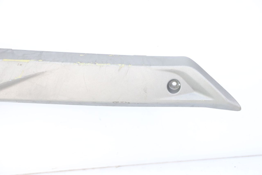 photo de RECHTER ZITPLAATDEKSEL KYMCO XCITING 500 (2007 - 2010) - Kenmerkende details