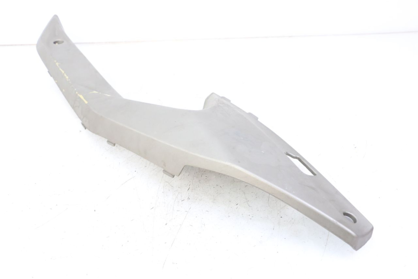 photo de RECHTER ZITPLAATDEKSEL KYMCO XCITING 500 (2007 - 2010) - Gecontroleerd onderdeel