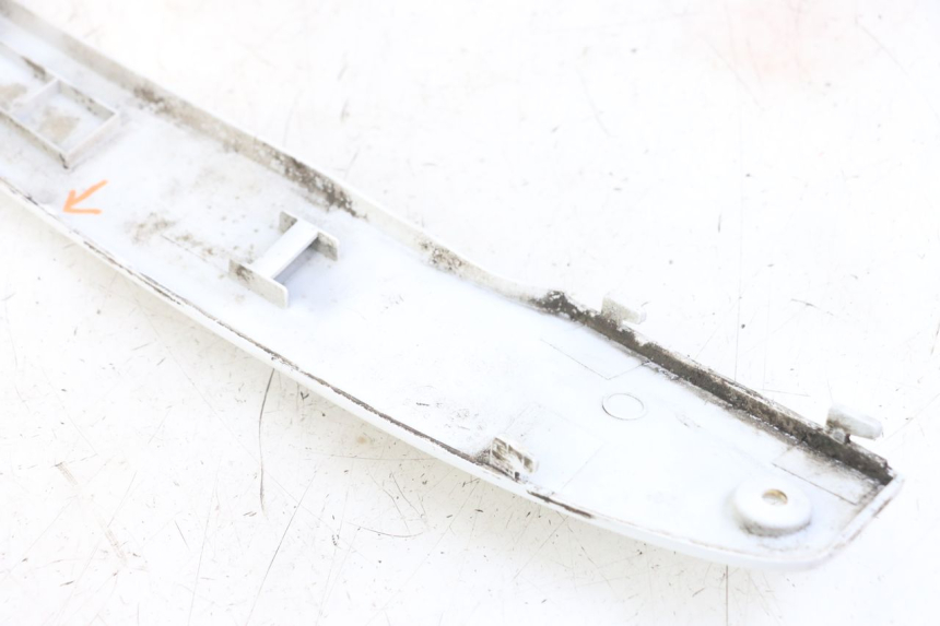 photo de RECHTER ZITPLAATDEKSEL KYMCO LIKE 125 (2009 - 2016) - Zoom op gebruiksstaat