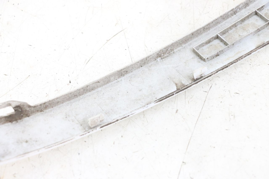 photo de RECHTER ZITPLAATDEKSEL KYMCO LIKE 125 (2009 - 2016) - Technische close-up