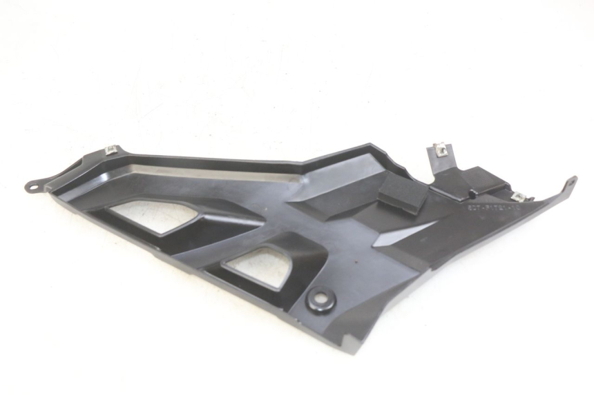 photo de RECHTER ZITPLAATDEKSEL YAMAHA MT ABS 125 (2014 - 2018) - Zoom op gebruiksstaat