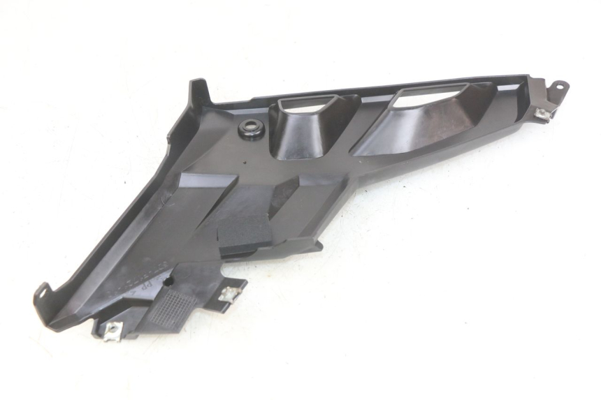 photo de RECHTER ZITPLAATDEKSEL YAMAHA MT ABS 125 (2014 - 2018) - Andere kijkhoek