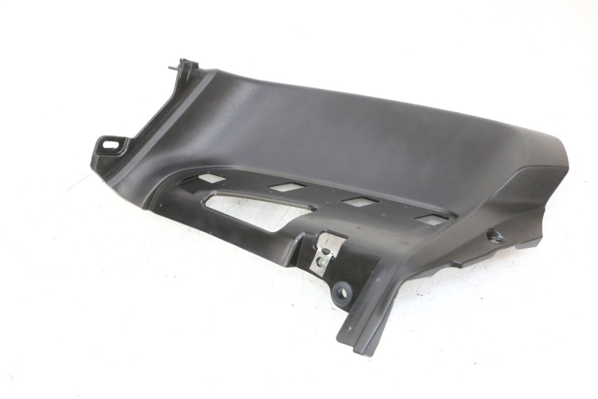 photo de RECHTER ZITPLAATDEKSEL YAMAHA NEO'S CORE 1 (2022 - 2026) - Zoom op componenten