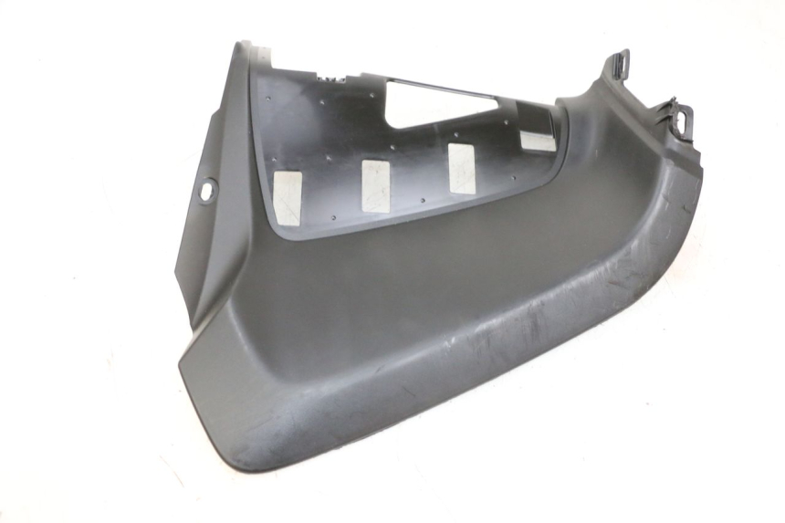 photo de RECHTER ZITPLAATDEKSEL YAMAHA NEO'S CORE 1 (2022 - 2026) - Detailaanzicht