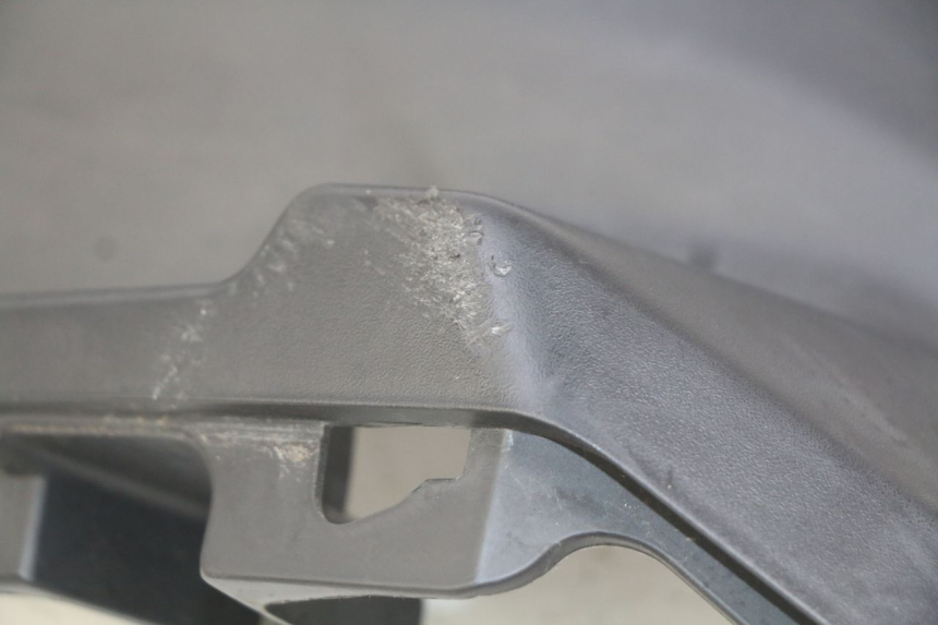 photo de RECHTER ONDERZITKAPJE SYM ORBIT III 3 4T 50 (2021 - 2025) - Overzicht