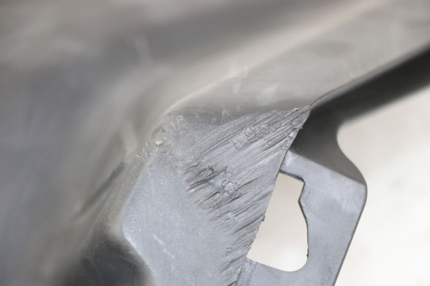 photo de RECHTER ZITPLAATDEKSEL SYM ORBIT III 3 4T 50 (2018 - 2021) - Detail van het onderdeel