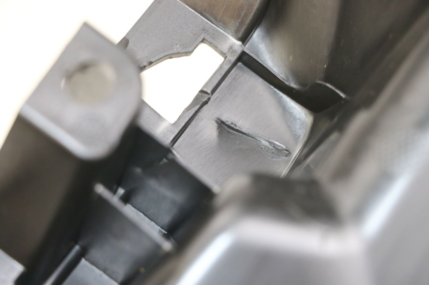 photo de RECHTER ZITPLAATDEKSEL SYM ORBIT III 3 4T 50 (2018 - 2021) - Zoom op gebruiksstaat