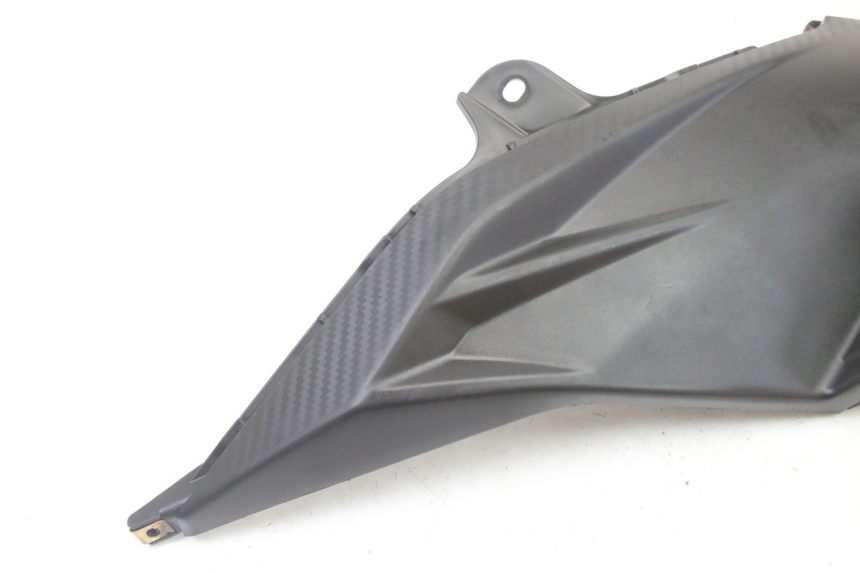 photo de RECHTER ONDERZITKAPJE SYM ORBIT III 3 4T 50 (2021 - 2025) - Detail van het onderdeel