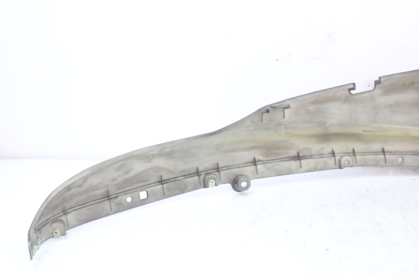 photo de RECHTER ZIJDE ONDERZITKAP PEUGEOT DJANGO 125 (2014 - 2017) - Bevestigingspunten