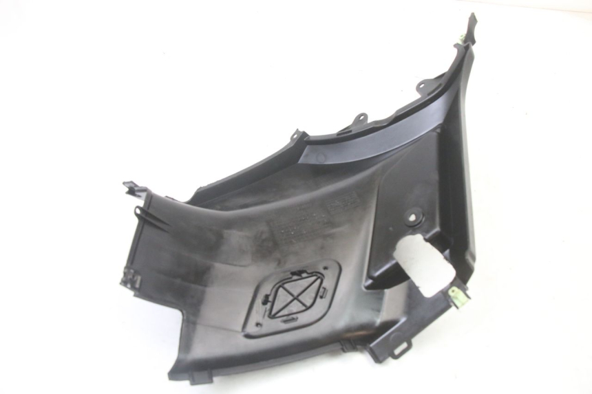 photo de RECHTER ZIJDE ONDERZITDEKSEL PEUGEOT STREETZONE I 2T 50 (2018 - 2020) - Zoom op gebruiksstaat