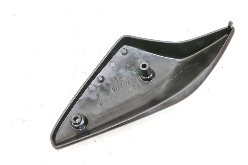 photo de RECHTER ZITPLAATDEKSEL PEUGEOT TKR TREKKER FURIOUS 50 (2005 - 2014) - Detail van het onderdeel