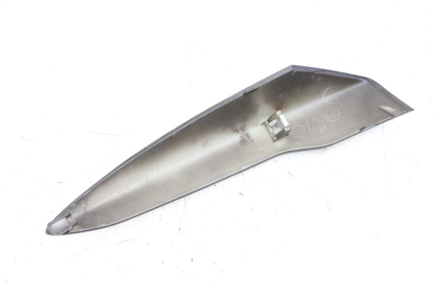 photo de RECHTER ZITBANKKAPJE PIAGGIO LIBERTY IGET 4T 50 (2021 - 2025) - Zoom op gebruiksstaat