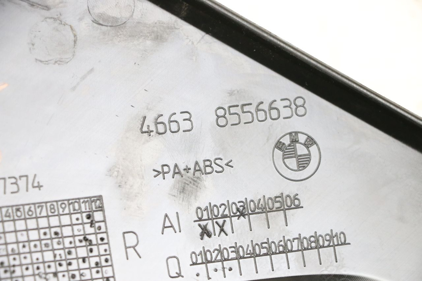 photo de RECHTER ZIJDE ONDER ZADELDOP BMW R GS 1250 (2021 - 2024) - Detail van het onderdeel