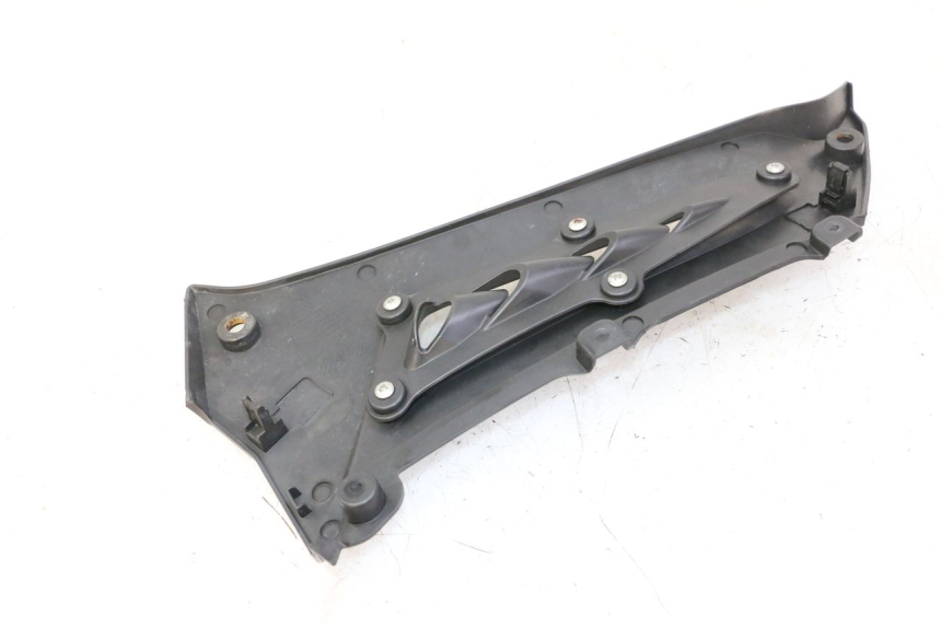 photo de RECHTER ZITPLAATDEKSEL MAG POWER R-STREET 50 (2016 - 2025) - Andere kijkhoek