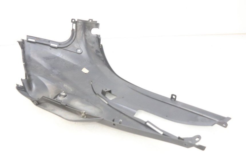 photo de RECHTER ZITBANKKAPJE SUZUKI SIXTEEN 125 (2008 - 2010) - Detail van het onderdeel