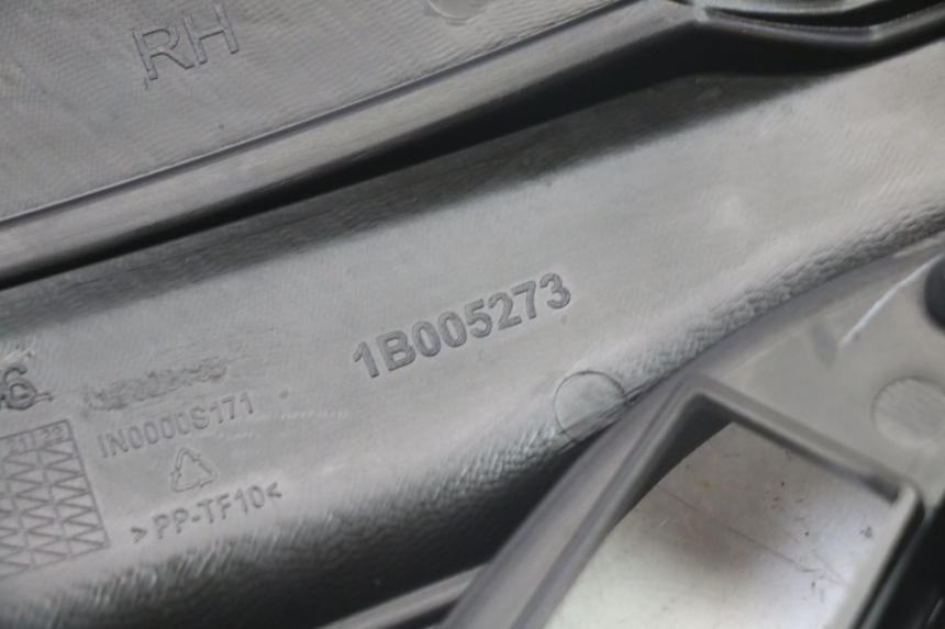 photo de RECHTER ZITPLAATDEKSEL APRILIA SR 2T 50 (2018 - 2022) - Technische close-up