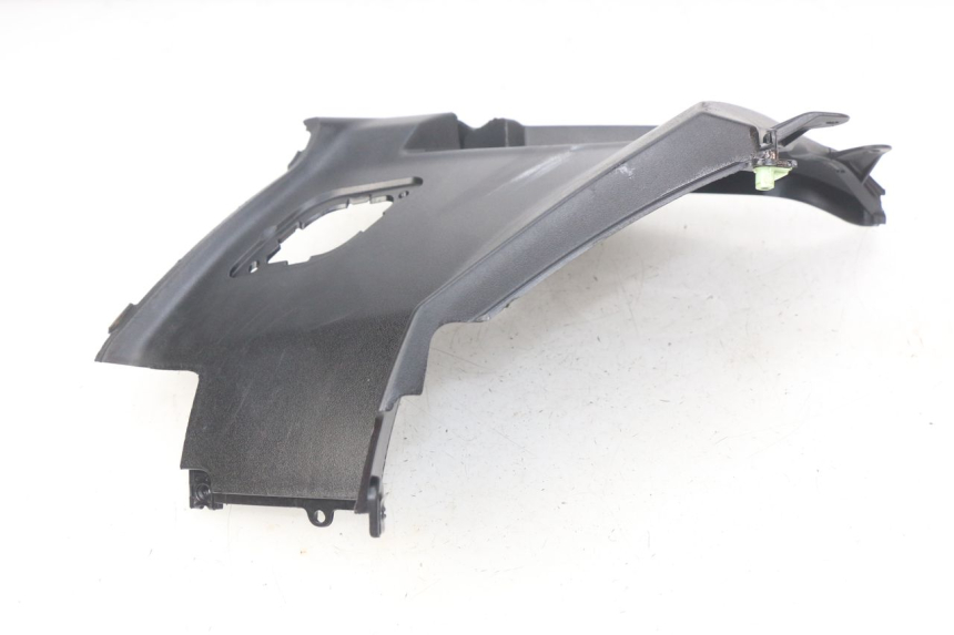 photo de RECHTER ZITBANKKAPJE PEUGEOT STREETZONE 4T 50 (2018 - 2023) - Technische close-up