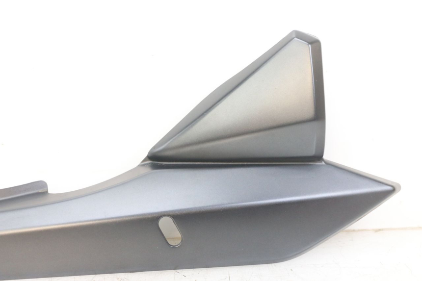 photo de RECHTER ZIJDE ONDERZITJE AFDEKKING SUZUKI GSX F GSXF 650 (2007 - 2015) - Bevestigingspunten