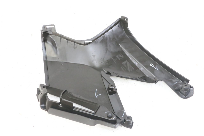 photo de RECHTER ONDERZITKAP APRILIA SXR 50 (2021 - 2023) - Zoom op gebruiksstaat