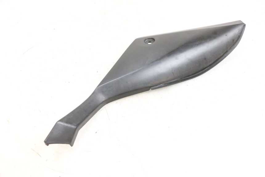 photo de RECHTER ZIJDE ONDERZITKAP YAMAHA TZR 50 (2008 - 2016) - Technische close-up