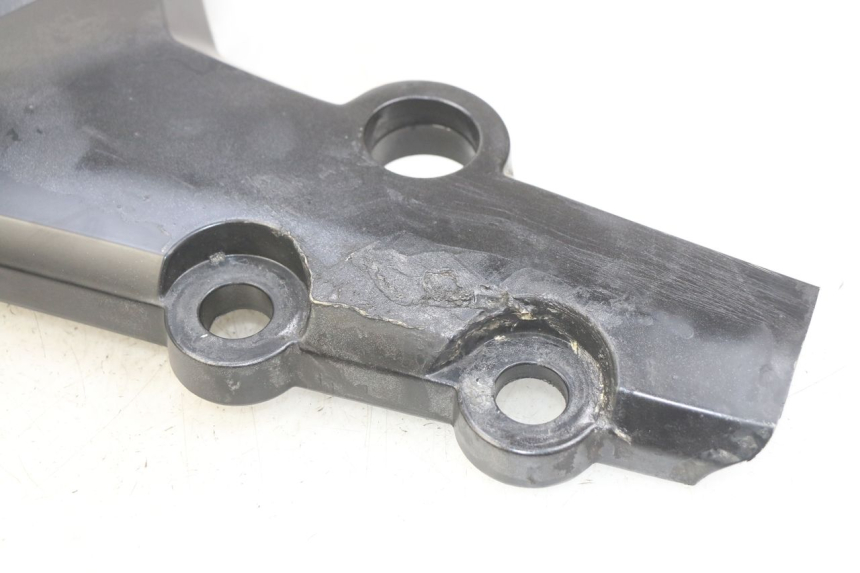 photo de RECHTER ZITPLAATDEKSEL SYM WOLF SB 125 (2011 - 2018) - Staat van het oppervlak