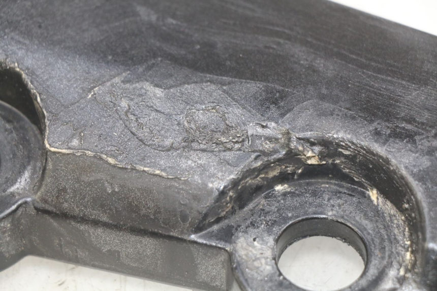 photo de RECHTER ZITPLAATDEKSEL SYM WOLF SB 125 (2011 - 2018) - Gecontroleerd onderdeel