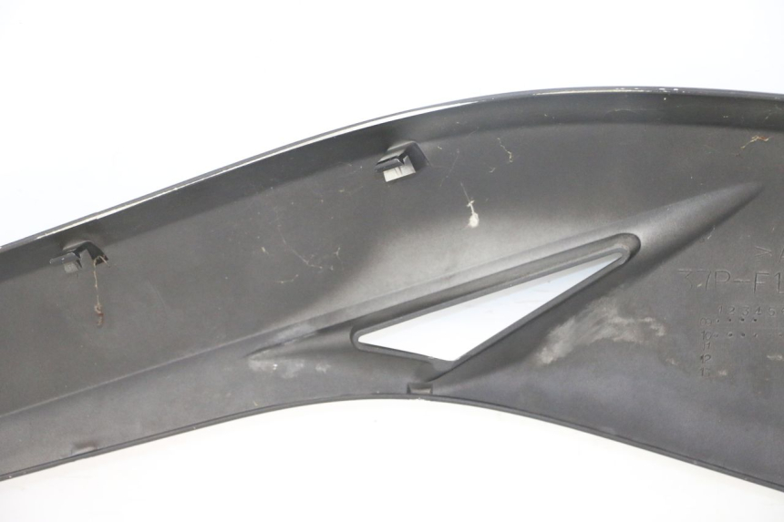 photo de RECHTER ZIJDE ONDERZITKAP YAMAHA X-MAX XMAX 125 (2010 - 2013) - Overzicht