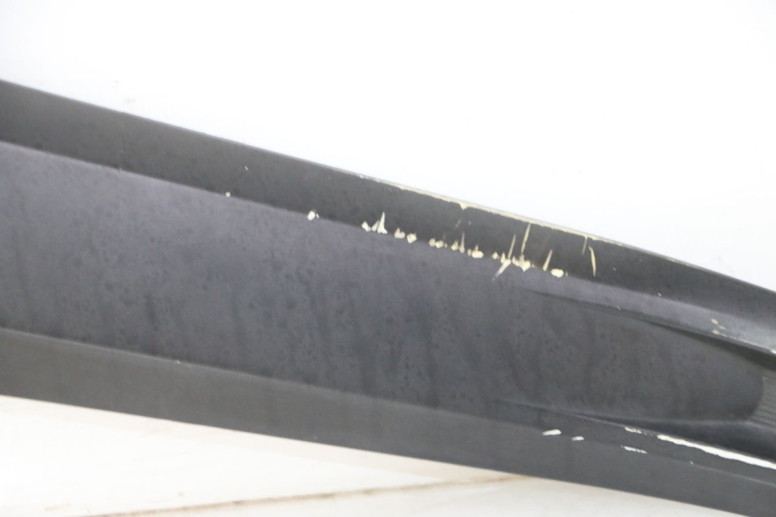 photo de RECHTER ZIJDE ONDERZITKAP YAMAHA X-MAX XMAX 125 (2010 - 2013) - Markeringen en referenties