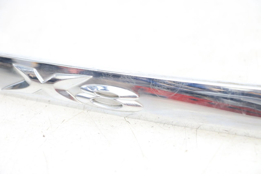 photo de RECHTER ZITPLAATDEKSEL PIAGGIO X8 125 (2004 - 2007) - Bevestigingspunten