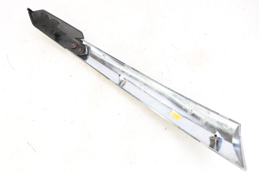 photo de RECHTER ONDERZITKAPJE PIAGGIO XEVO - X EVO 125 (2007 - 2017) - Zoom op gebruiksstaat