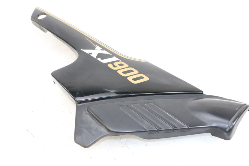 photo de RECHTER ZITPLAATDEKSEL YAMAHA XJ F 900 (1983 - 1994) - Technische close-up