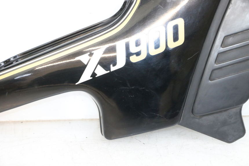 photo de RECHTER ZITPLAATDEKSEL YAMAHA XJ F 900 (1983 - 1994) - Staat van het oppervlak