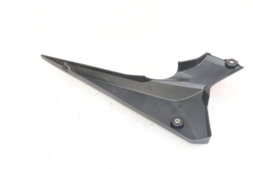 photo de RECHTER ZIJDE ONDER ZADELDOP YAMAHA XJ6 ABS 600 (2008 - 2016) - Zoom op gebruiksstaat