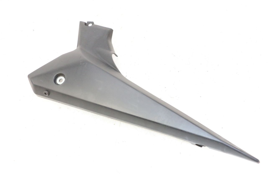 photo de RECHTER ZIJDE ONDER ZADELDOP YAMAHA XJ6 ABS 600 (2008 - 2016) - Bevestigingspunten