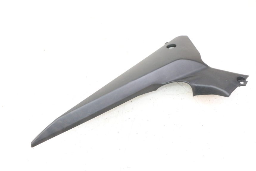 photo de RECHTER ZIJDE ONDER ZADELDOP YAMAHA XJ6 ABS 600 (2008 - 2016) - Staat van het oppervlak