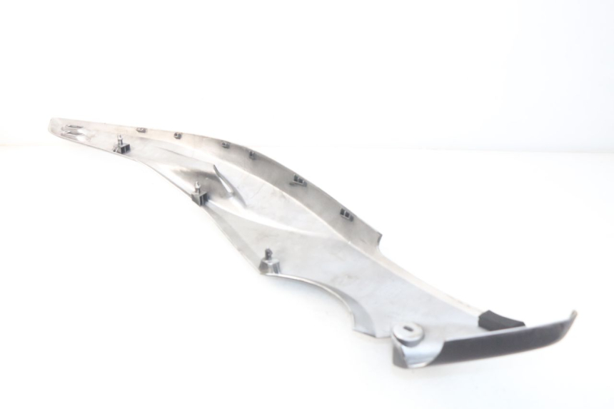 photo de RECHTER ZIJDE ONDERZITKAP YAMAHA XP T-MAX TMAX ABS 500 (2004 - 2007) - Andere kijkhoek