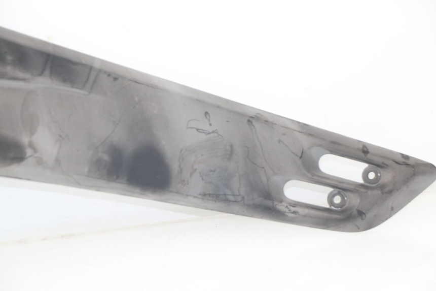 photo de RECHTER ZIJDE ONDERZITKAP YAMAHA XP T-MAX TMAX ABS 500 (2004 - 2007) - Bevestigingspunten