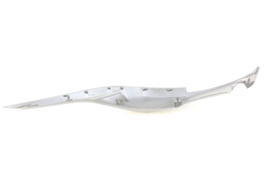 photo de RECHTER ZIJDE ONDERZITKAP YAMAHA XP T-MAX TMAX ABS 500 (2004 - 2007) - Gecontroleerd onderdeel