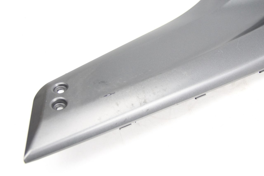 photo de RECHTER ZITPLAATDEKSEL YAMAHA XP T-MAX TMAX 500 (2008 - 2012) - Zoom op gebruiksstaat