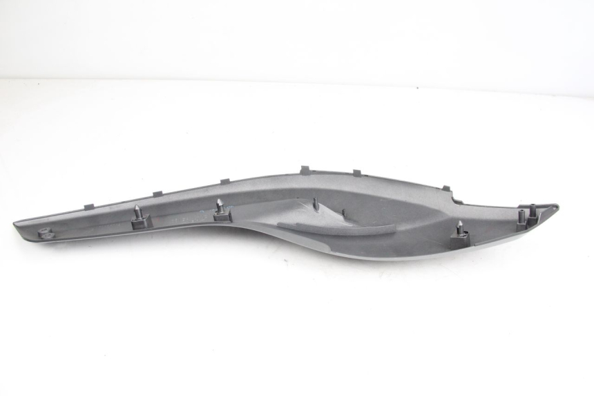 photo de RECHTER ZITPLAATDEKSEL YAMAHA XP T-MAX TMAX 500 (2008 - 2012) - Overzicht