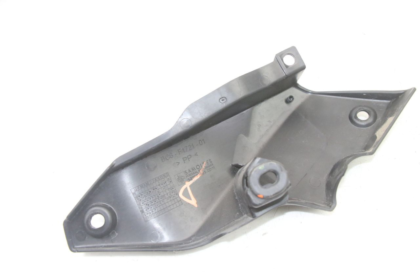 photo de RECHTER ZITPLAATDEKSEL YAMAHA TRACER 7 700 (2020 - 2024) - Andere kijkhoek