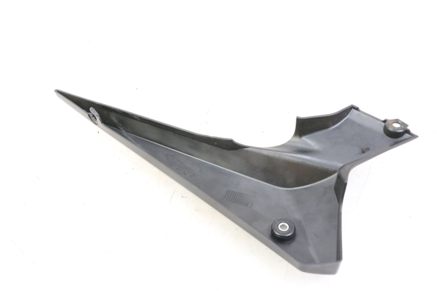 photo de RECHTER ZITPLAATDEKSEL YAMAHA XJ6 600 (2008 - 2016) - Andere kijkhoek