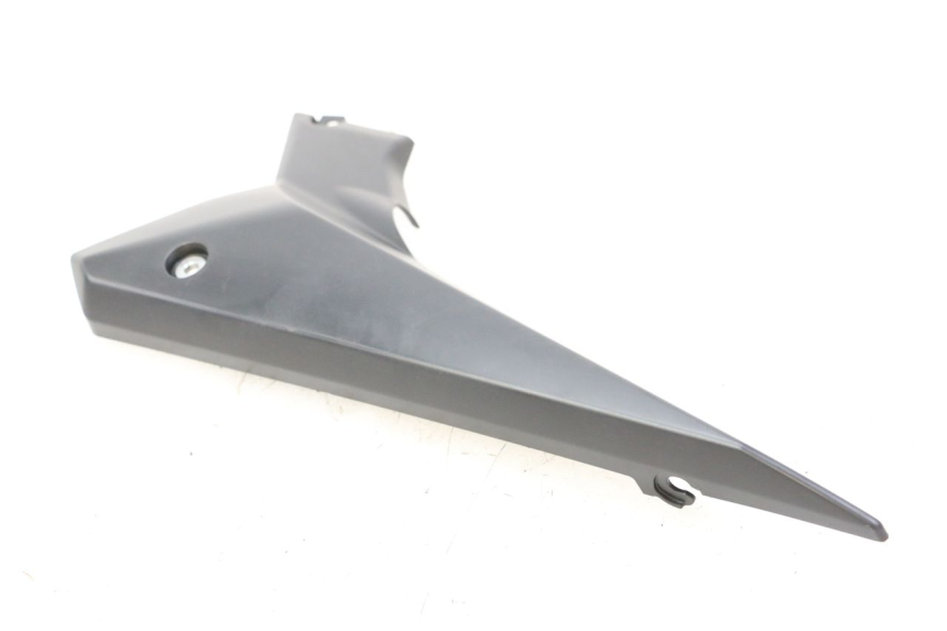 photo de RECHTER ZITPLAATDEKSEL YAMAHA XJ6 600 (2008 - 2016) - Overzicht