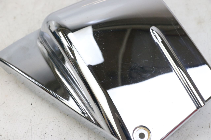 photo de RECHTER ZITBANKKAPJE YAMAHA XVS DRAG STAR DRAGSTAR 650 (1997 - 2007) - Technische close-up