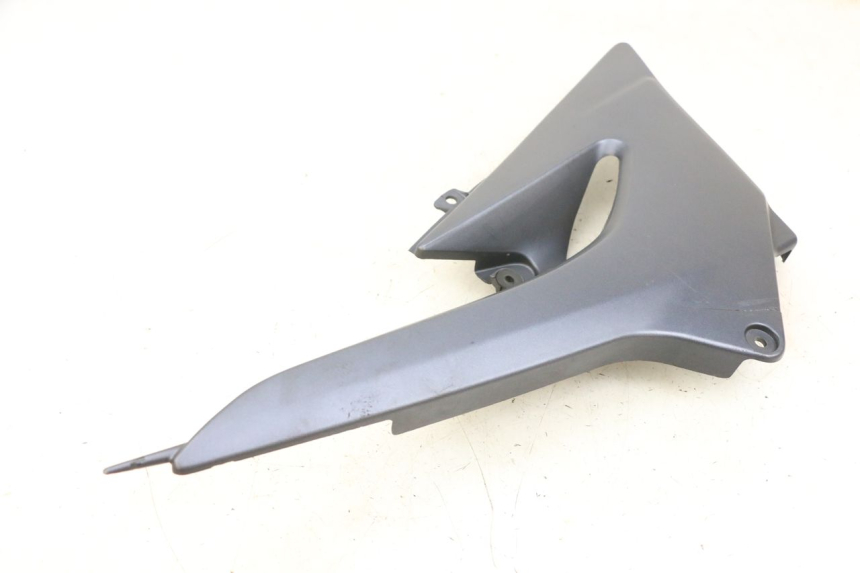 photo de RECHTER ZITBANKKAPJE KAWASAKI ZR 7 750 (1999 - 2004) - Zoom op gebruiksstaat